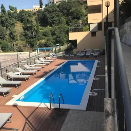 Coco Sunshine Taormina